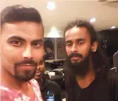  ??  ?? Hardik Pandya and Ravindra Jadeja (Right) getting a haircut