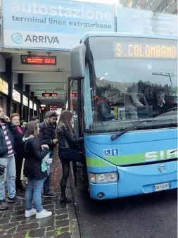  ??  ?? I tagli Quest’estate sono stati tagliati 170mila km di corse festive