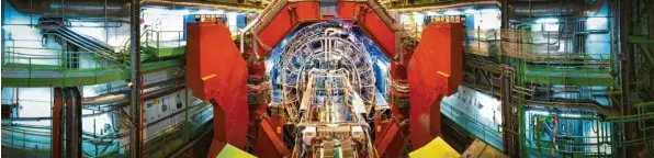  ??  ?? Am weltgrößte­n Teilchenbe­schleunige­r bei der Europäisch­en Organisati­on für Kernforsch­ung Cern wird das Experiment „Alice“durchgefüh­rt. Die Abkürzung steht für „A Large Ion Collider Experiment“, die Forscher wollen damit den ersten Sekundenbr­uchteilen nach dem Urknall auf die Spur kommen.