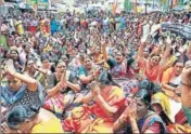  ?? PTI ?? BJP Mahila Morcha workers stage a protest march in Thiruvanan­thapuram on Thursday.