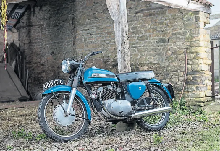  ??  ?? A standard Norton Navigator shows off its compact, purposeful lines in a well-chosen setting – and just look at that impressive front brake that was by far the best of all three models tested in this feature.