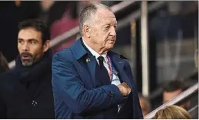  ??  ?? Jean-Michel Aulas, ici au Parc des Princes, lors de PSG-OL (5-0) dimanche.