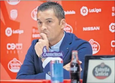  ??  ?? PUESTA DE LARGO. Francisco dirigirá esta tarde su primer partido oficial como entrenador del Lugo.