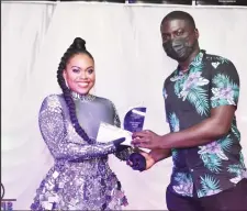  ?? ?? Diana Chapman receiving the award for Soca Song of the Year.