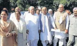  ?? KESHAV SINGH/HT ?? Former CM Bhupinder Singh Hooda (third from right) with other senior leaders at Haryana governor house in Chandigarh on Wednesday.