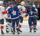  ?? FOTO: CLAUS ANDERSEN / GETTY IMAGES NORTH AMERICA / LEHTIKUVA / AFP ?? ■
Anton Lundells Florida slog ut svenska stjärnan William Nylander och Toronto ur Stanley Cup-slutspelet.