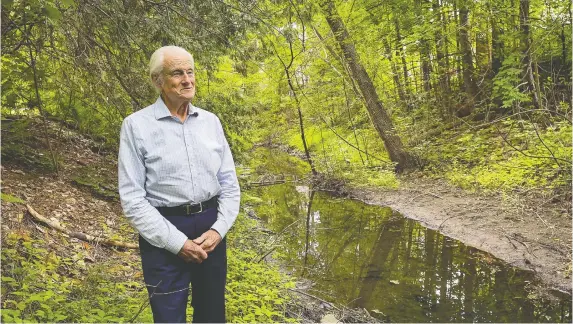  ?? PHOTOS: ERROL MCGIHON ?? John Sankey has spent much of the past decade leading the effort to protect and revitalize Hunt Club Creek, for years little more than a stormwater ditch.