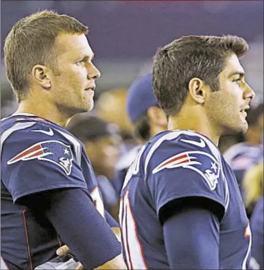 ??  ?? According to report, Tom Brady never stood behind Jimmy Garoppolo, angering Bill Belichick.
