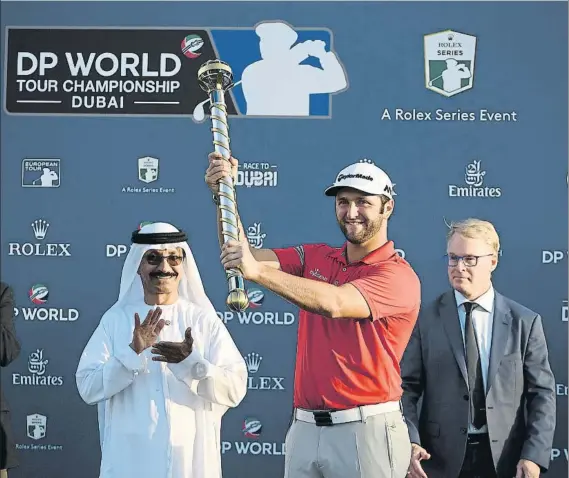  ?? FOTO: GETTY ?? Jon Rahm, campeón en Dubai para cerrar un sensaciona­l 2017, en el que ha conquistad­o tres trofeos