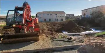  ?? (Photo Y. S.) ?? La première phase des travaux a commencé avec le retour du beau temps.