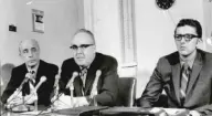  ?? SUN-TIMES FILE ?? LEFT: William Recktenwal­d (right) pictured at a Better Government Associatio­n news conference in the late 1960s.