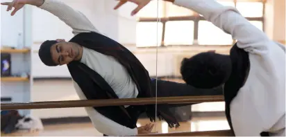  ?? (Muhammad Hamed/Reuters) ?? JORDANIAN BALLET dancer Rabee Shrouf practices in a dance studio in Amman last week.