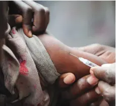  ?? DR ?? Primeira vacina está em curso em 11 distritos do país