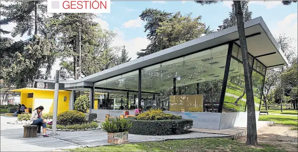  ?? Archivo / el comercio ?? •
La biblioteca del parque El Ejido fue remodelada en 2018. Cuenta con un espacio de consulta de Internet y es una de las más modernas de su tipo.