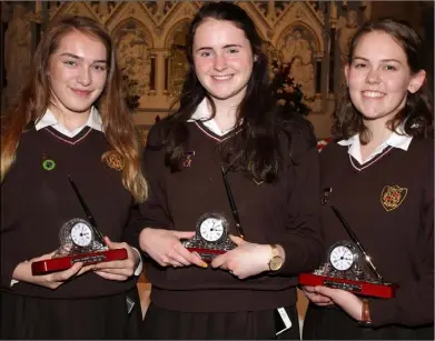  ??  ?? Principal’s Prize winner Rebecca Jones with Head Girls Sally Shortle and Carla Fusciardi Wallace.