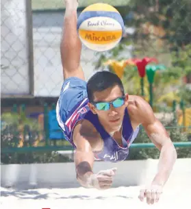  ?? SUNSTAR FILE ?? THE LEGEND. For being one of the top beach volleyball players in the country, Jade Becaldo has earned the monicker, “The Legend” by the beach volley community. If plans pan out, he is set to wear the country’s colors again after leaving the national...