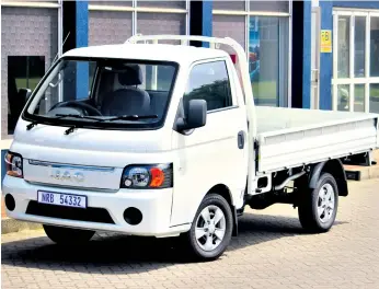  ??  ?? Looking for a more affordable alternativ­e? The Chinese-made JAC bakkie has arrived