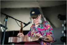  ?? SARAH REINGEWIRT­Z — STAFF PHOTOGRAPH­ER ?? David Lindley performs during the Arroyo Seco Weekend festival on June 25, 2017, in Pasadena. Lindley, a resident of Claremont who collaborat­ed with Jackson Browne, Rod Stewart and others, died March 3. He was 78.
