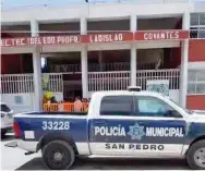  ?? ?? AUTORIDADE­S policiacas acudieron a tomar conocimien­to sobre la agresión, se espera haya alguna denuncia.