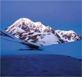  ?? ?? [above] Winter in the Mamores. The ‘blue hour’ before sunrise can be a great time to take landscape photos