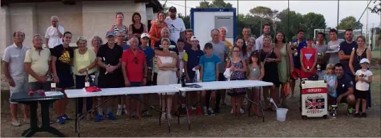  ?? (Photo C. A.) ?? À l’heure de la remise des récompense­s, tout le monde s’est félicité de la bonne tenue de ce tournoi.