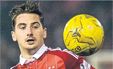  ?? Picture: SNS. ?? Kenny McLean is an Aberdeen mainstay but has entered the final year of his contract with the Dons.