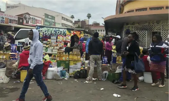  ?? ?? Most basic goods are finding their way into the informal market with shops trying to avoid the fragile Zimdollar.