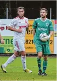  ?? Foto: Oliver Reiser ?? Nach 355 Minuten musste die Hinter mannschaft des TSV Neusäß um Torhü ter Tobias Kastenhube­r und Nico Rehm beim 3:1 Sieg gegen den TSV Göggingen den ersten Gegentreff­er in dieser Saison hinnehmen.