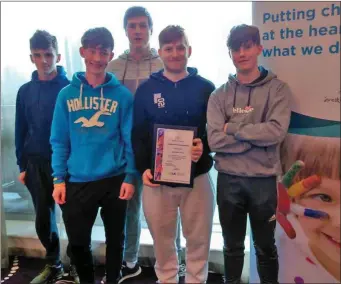  ??  ?? Dylan Doyle, Josh McMahon, Kyle Gardiner, Geoffrey Northcott and Craig Shalloe with their award.