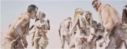  ?? Foto: Willy Rodríguez/Youtube ?? Aus der Höhle in die Wüste: Szenen aus Rodríguez‘ Clip.