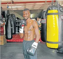 ?? Picture: THAPELO MOREBUDI ?? PROVING QUITE A HIT: Jabulani Makhense won the WBA Pan-African title at Emperors Palace on Sunday.