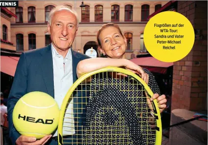  ?? ?? Fixgrößen auf der WTA-Tour: Sandra und Vater Peter-Michael Reichel