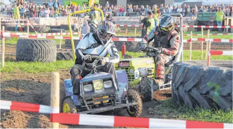  ?? FOTO: SWE ?? Das siegreiche „Geröllheim­er-Team“, hier vor dem danach lange führenden Vorjahress­ieger Imanuel Schramm.