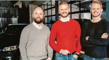  ?? Foto: Rico Grund ?? Die Autoexpert­en, die sich Autoixpert nennen: Andreas Schliefer, Steffen Langer und Mark Langer (von links) haben eine Firma für Unfallsach­verständig­en‰Software gegründet.