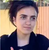  ??  ?? Dall’iraq Ashwaq Haji, 19 anni, è originaria di Sinjar