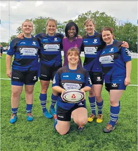  ??  ?? Community spirit: Glossop Amazones pose with The Daily Telegraph’s Maggie Alphonsi