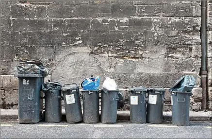  ??  ?? Les internaute­s de « 20 Minutes » ont partagé leurs gestes du quotidien visant à réduire le volume de leurs poubelles.