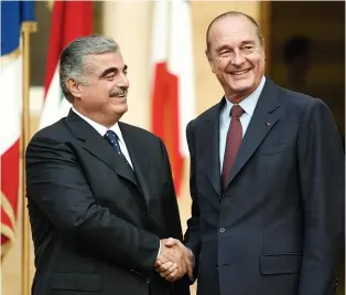  ??  ?? Rafic Hariri et Jacques Chirac, alors Premier ministre libanais et président de la République française, au Sommet de la francophon­ie organisé à Beyrouth en 2002.