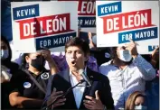  ?? SARAH REINGEWIRT­Z — STAFF PHOTOGRAPH­ER ?? Los Angeles City Councilman Kevin De León represents the plaza area that is the cause of so much disagreeme­nt.