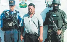  ?? FOTO: EL HERALDO ?? José Emilio Arrechaval­a Galindo, detenido ayer en el municipio de Villeda Morales por traficar drogas.