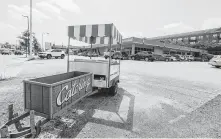  ?? Steve Gonzales / Houston Chronicle ?? The Original Berry Hill catering cart will need to find a new spot as an apartment project is planned for where it stands.