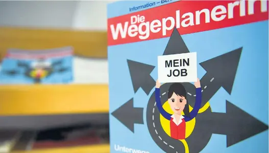  ??  ?? Wie geht’s weiter beim AMS? Im Raum stehen offenbar Kürzungen in Höhe von maximal 220 Millionen Euro.