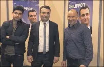  ?? (Photo DR) ?? Florian Philippot, entouré par Kévin Bras, membre de la délégation varoise du mouvement et Jean-Baptiste Formé, son chef de file dans le départemen­t.