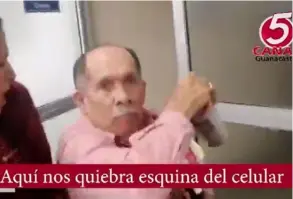  ?? CAPTUrA ?? En el video se observa cómo Luis Gerardo Castañeda, acalorado por una discusión, la emprende contra el comunicado­r.