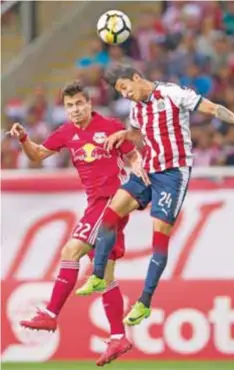  ?? |MEXSPORT ?? Pese a tener pocas jugadas de gol, Chivas logró la ventaja.