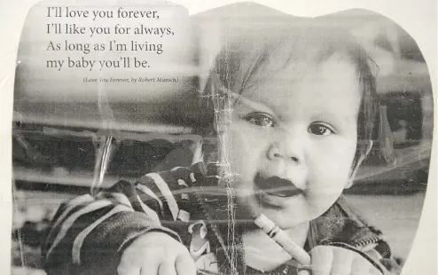  ?? ARLEN REDEKOP/PNG ?? Phyllis Starblanke­t created this poster, dedicated to the life of her granddaugh­ter Aleka Gonzales. Police say Aleka died of snake venom poisoning and have charged her former babysitter.