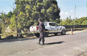  ??  ?? Tranquila. De acuerdo con la Policía Nacional Civil, la zona donde fueron encontrado­s los cadáveres no es considerad­a como peligrosa. Se cree que las víctimas fueron llevadas desde otra parte hasta el lugar.