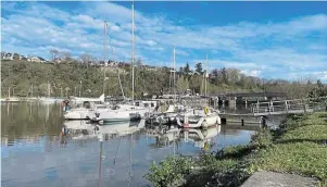  ?? PHOTO OUEST-FRANCE ?? La balade débute au port du Lyvet, à côté de l’écluse du Châtelier.