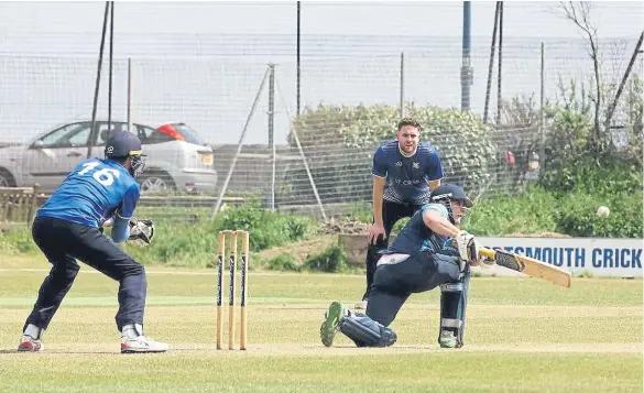  ?? Picture: Sam Stephenson. ?? Matt Hooper top scored for Andover in their win at Portsmouth