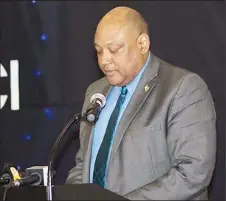 ??  ?? Natural Resources Minister Raphael Trotman addressing the Chamber dinner.
